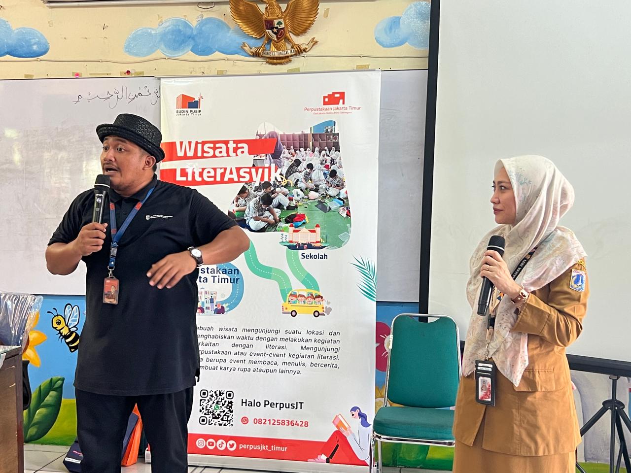 Wisata LiterAsyik Bersama SDN Pondok Kelapa 07